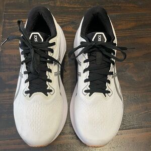 ASICS White and Black Athletic Sneakers